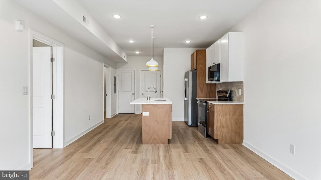 921 Chelten Avenue - Photo 10