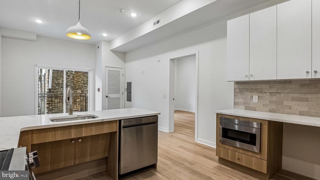 921 Chelten Avenue - Photo 5
