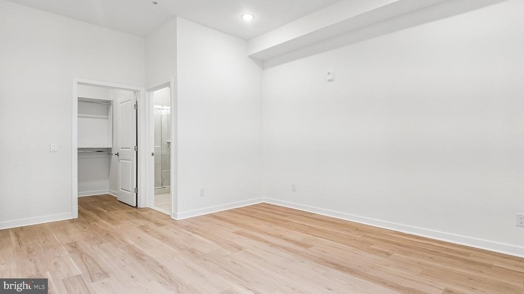 921 Chelten Avenue - Photo 11