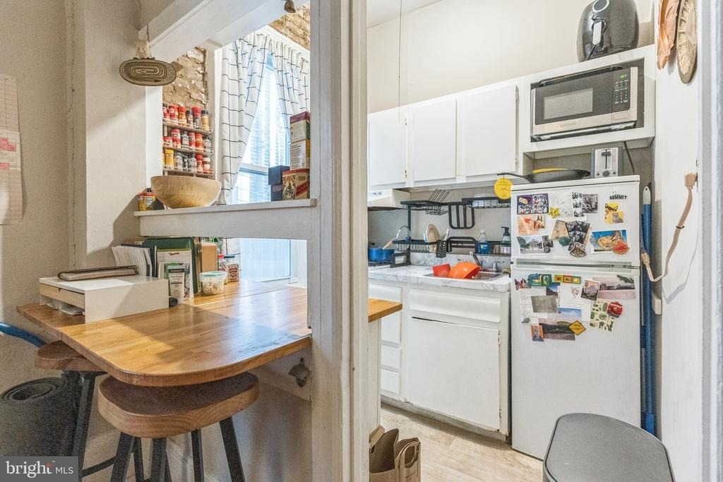 2316 Spruce Street - Photo 6