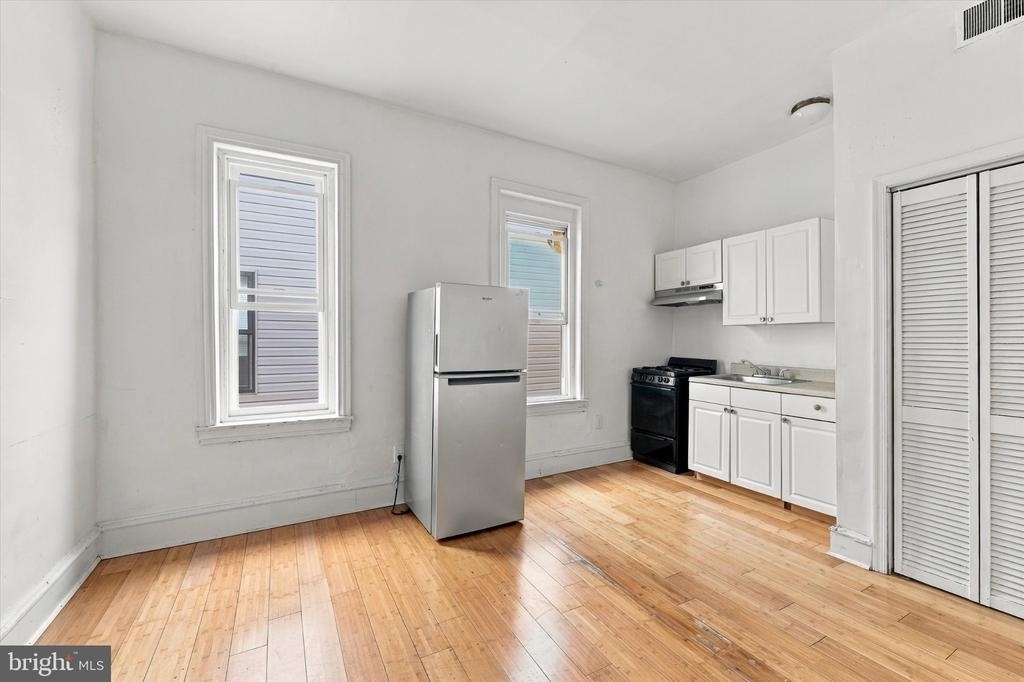 3214 W Diamond Street - Photo 2