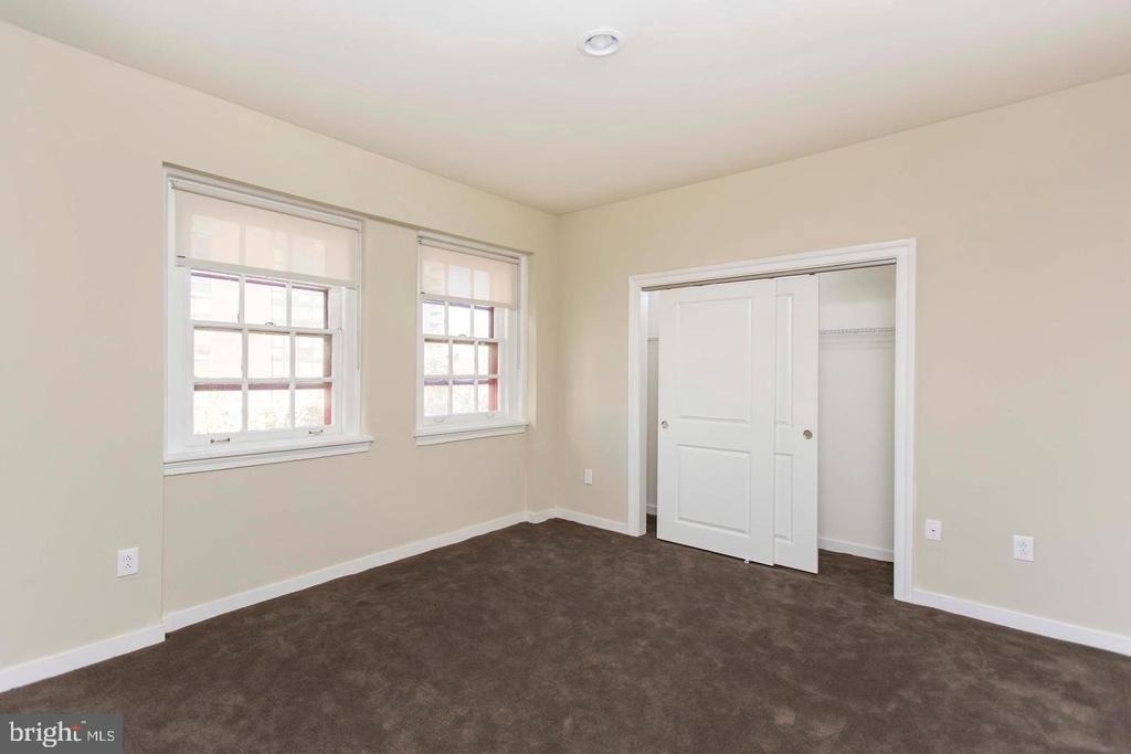 532 Spruce Street - Photo 7