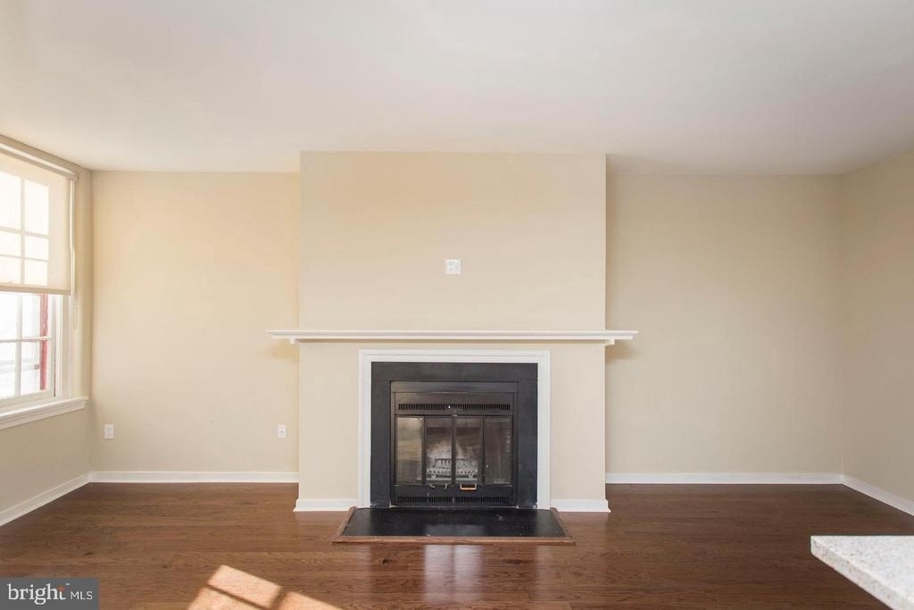 532 Spruce Street - Photo 3