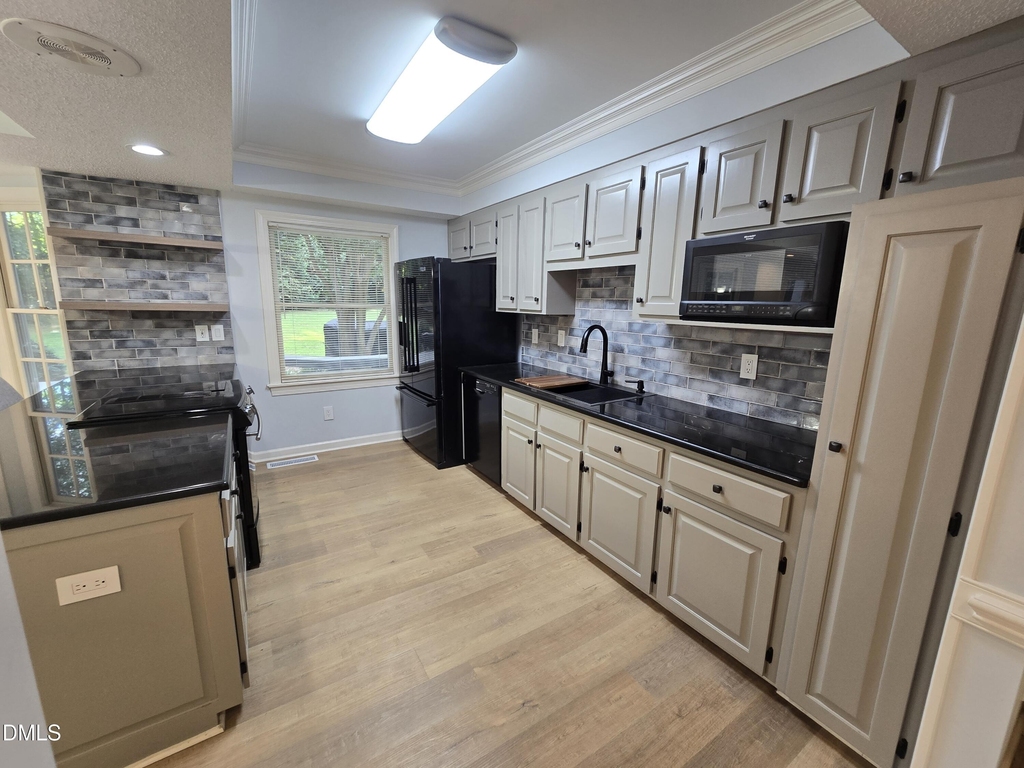 5516 Den Heider Way - Photo 30