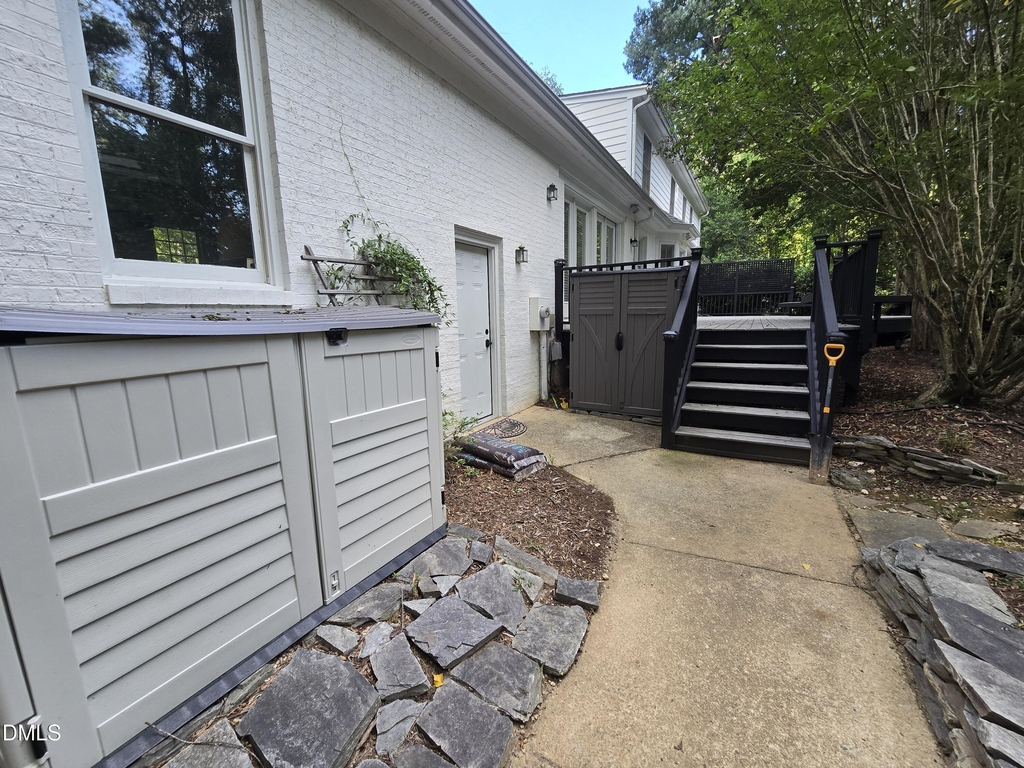 5516 Den Heider Way - Photo 11