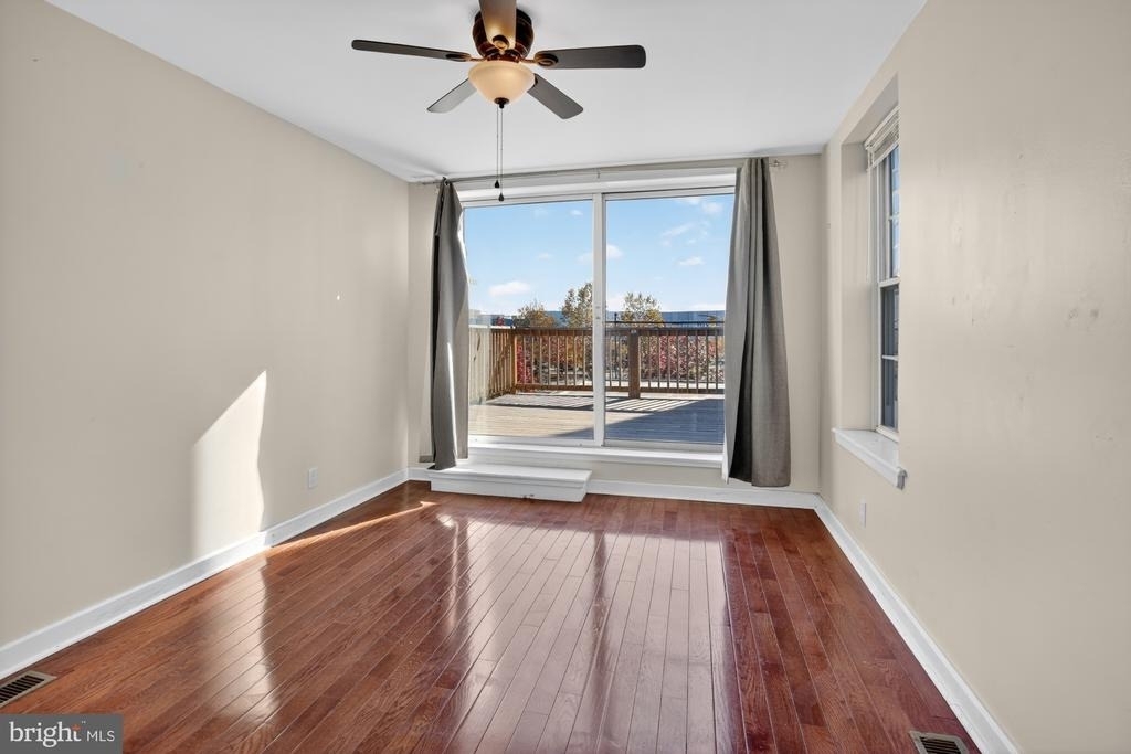 112 E Allen Street - Photo 15