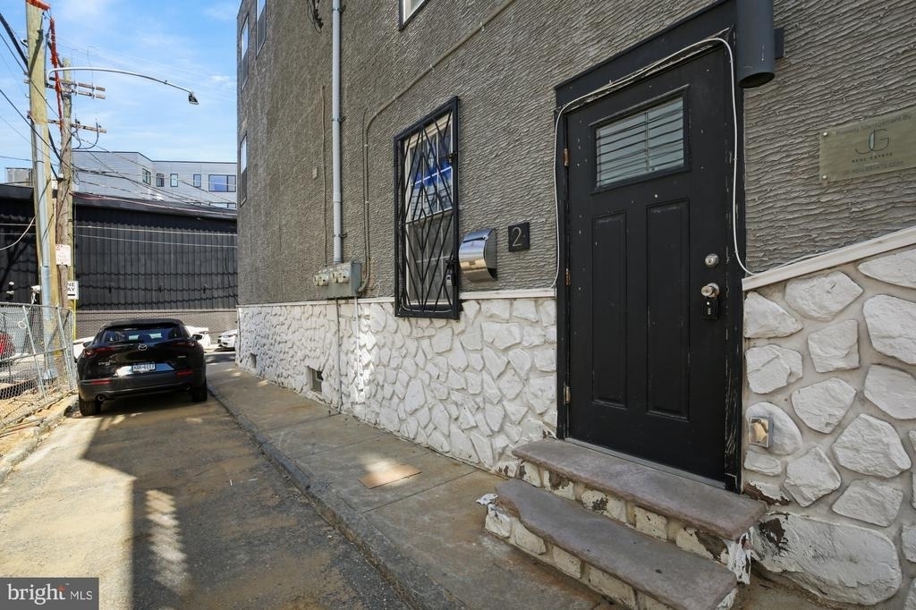 112 E Allen Street - Photo 22