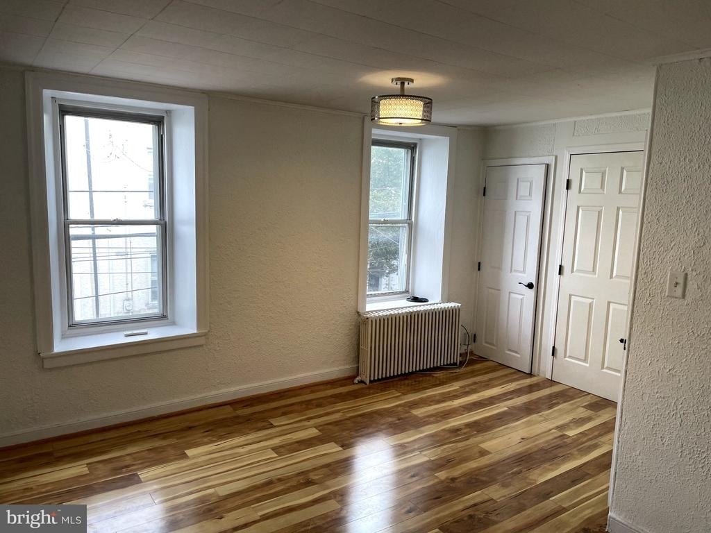 145 East Street - Photo 10