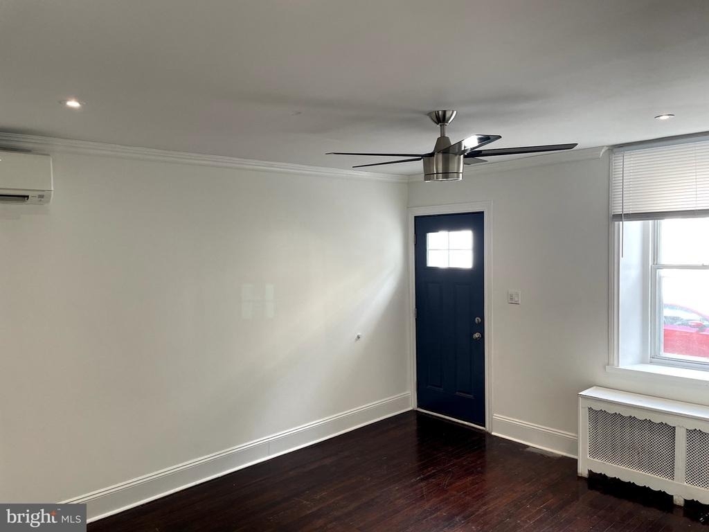 145 East Street - Photo 3