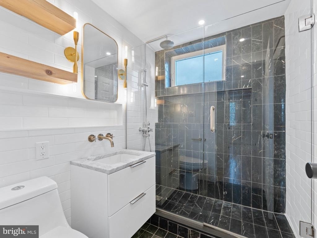 2139 Saint Albans Street - Photo 14