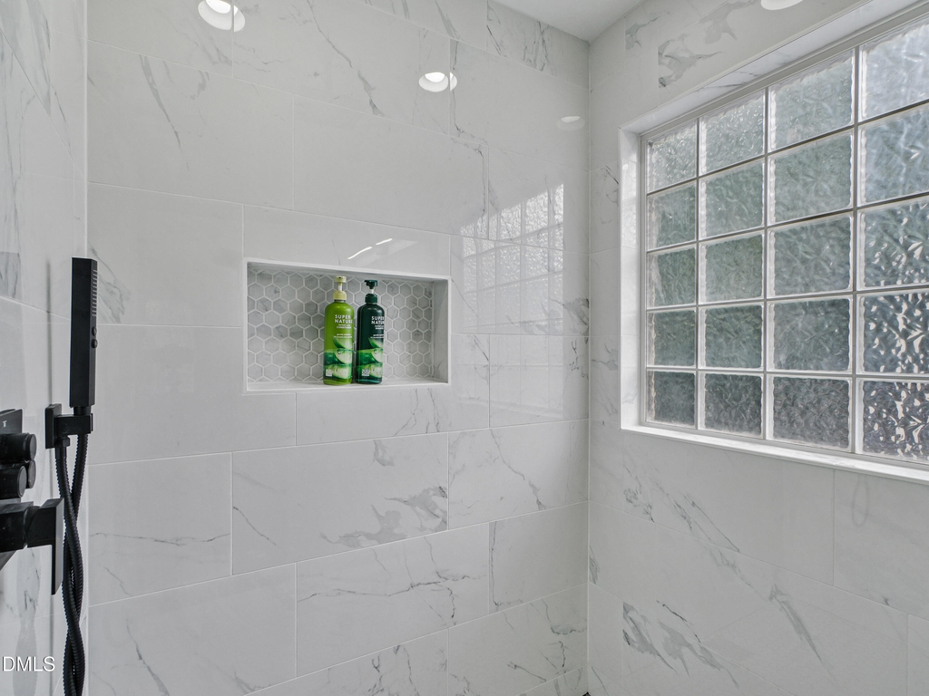 8424 Eagle View Drive - Photo 33