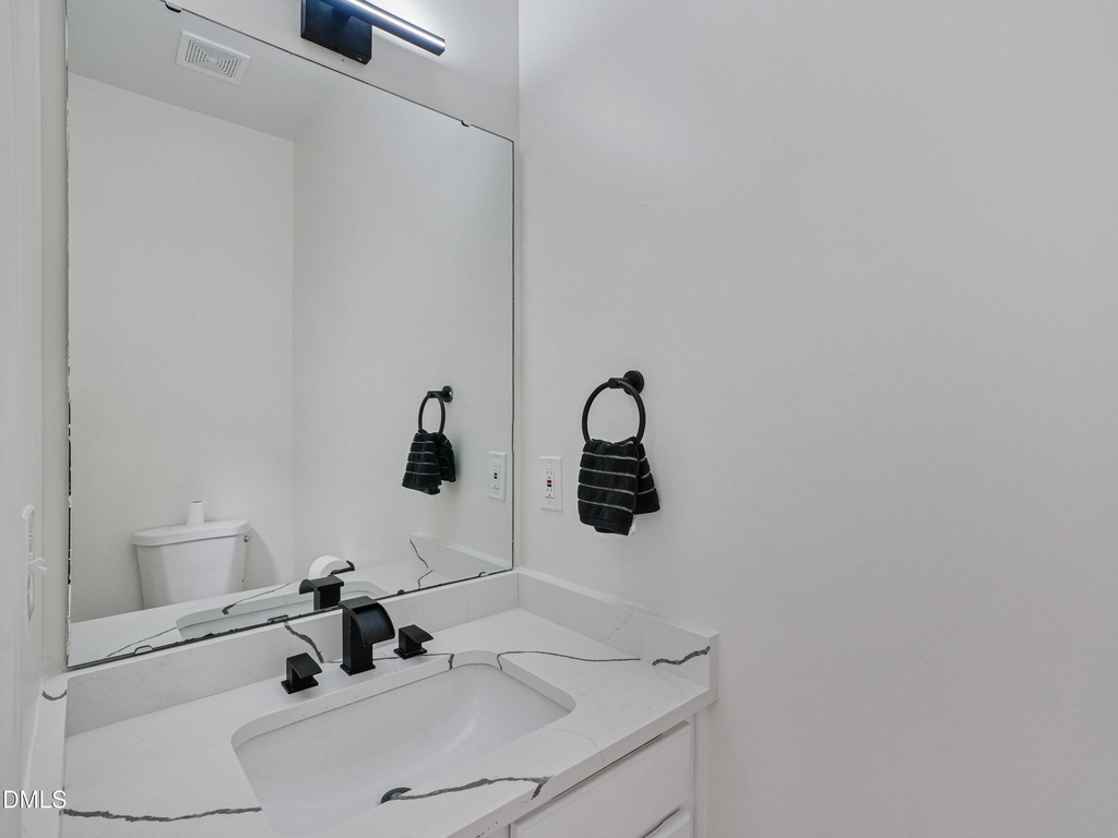 8424 Eagle View Drive - Photo 21