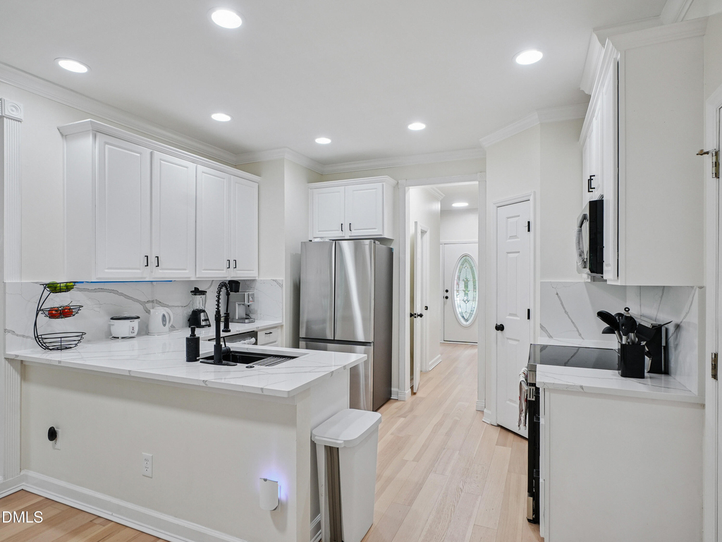 8424 Eagle View Drive - Photo 18