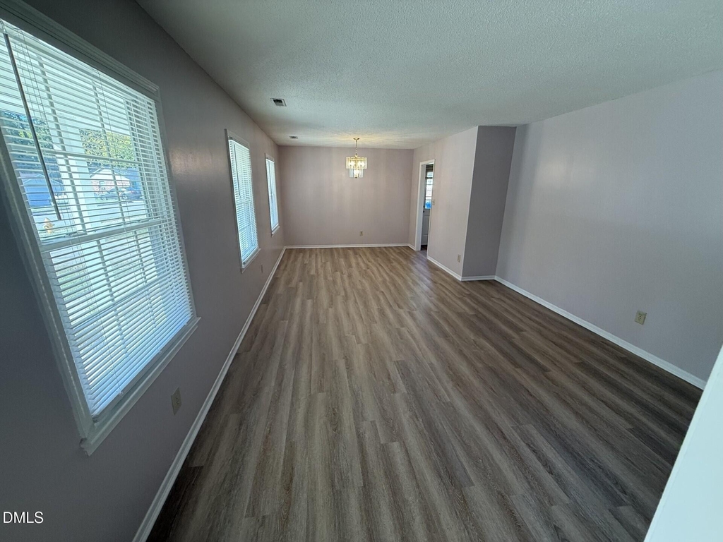 5224 Round Hill Lane - Photo 13