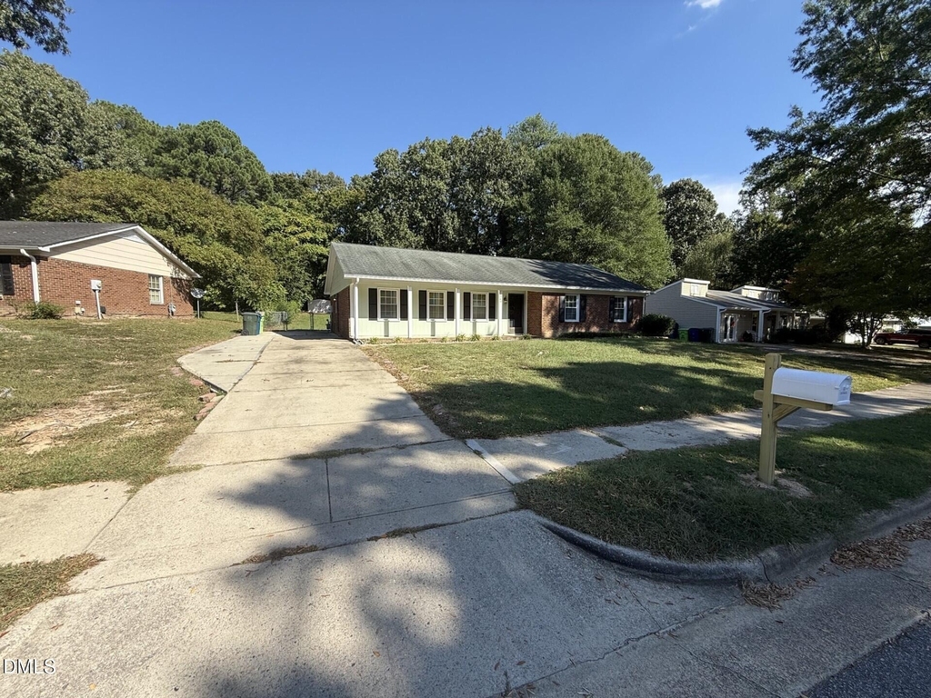 5224 Round Hill Lane - Photo 0
