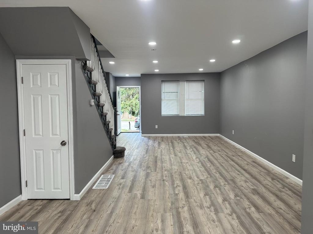1438 Knorr Street - Photo 2