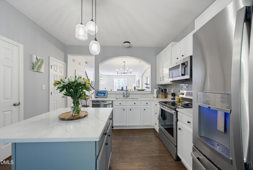 8725 Camden Park Drive - Photo 12