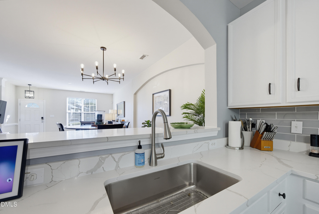 8725 Camden Park Drive - Photo 11