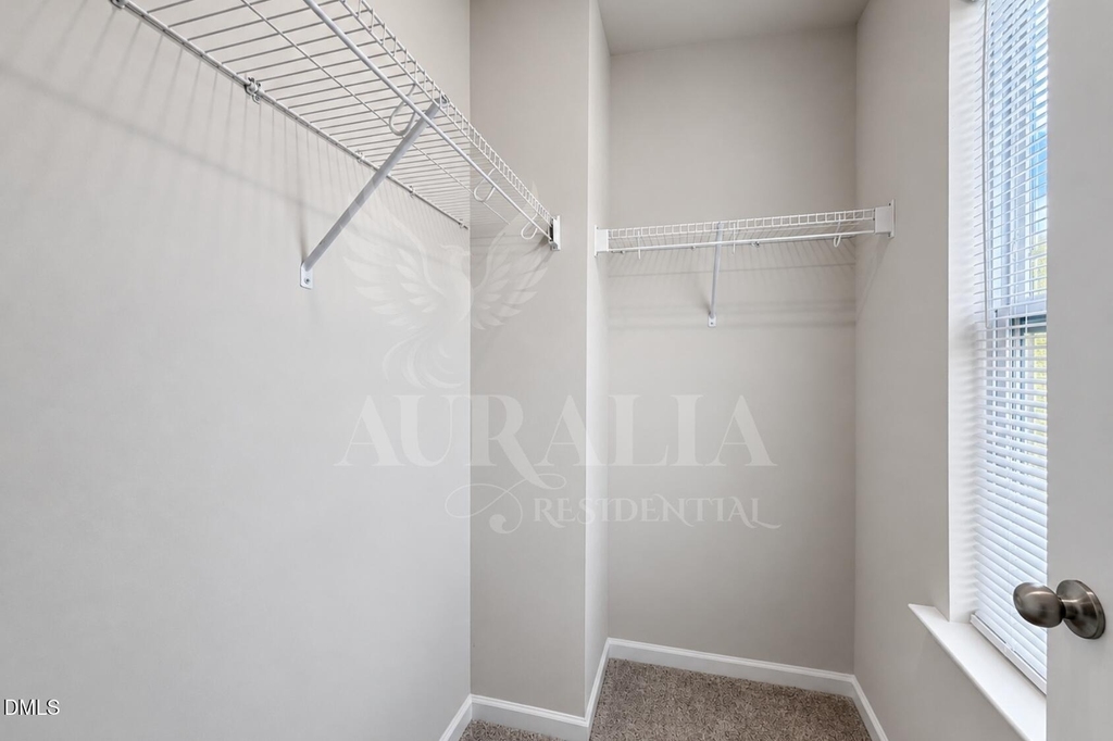 160 Royal Star Way - Photo 27