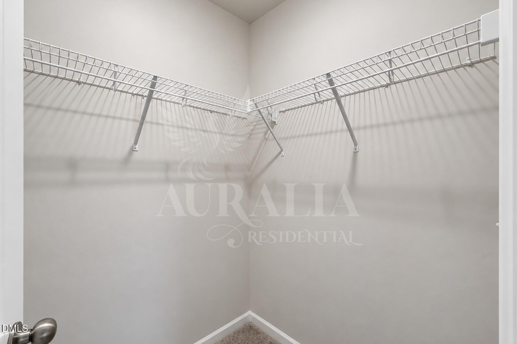 160 Royal Star Way - Photo 24