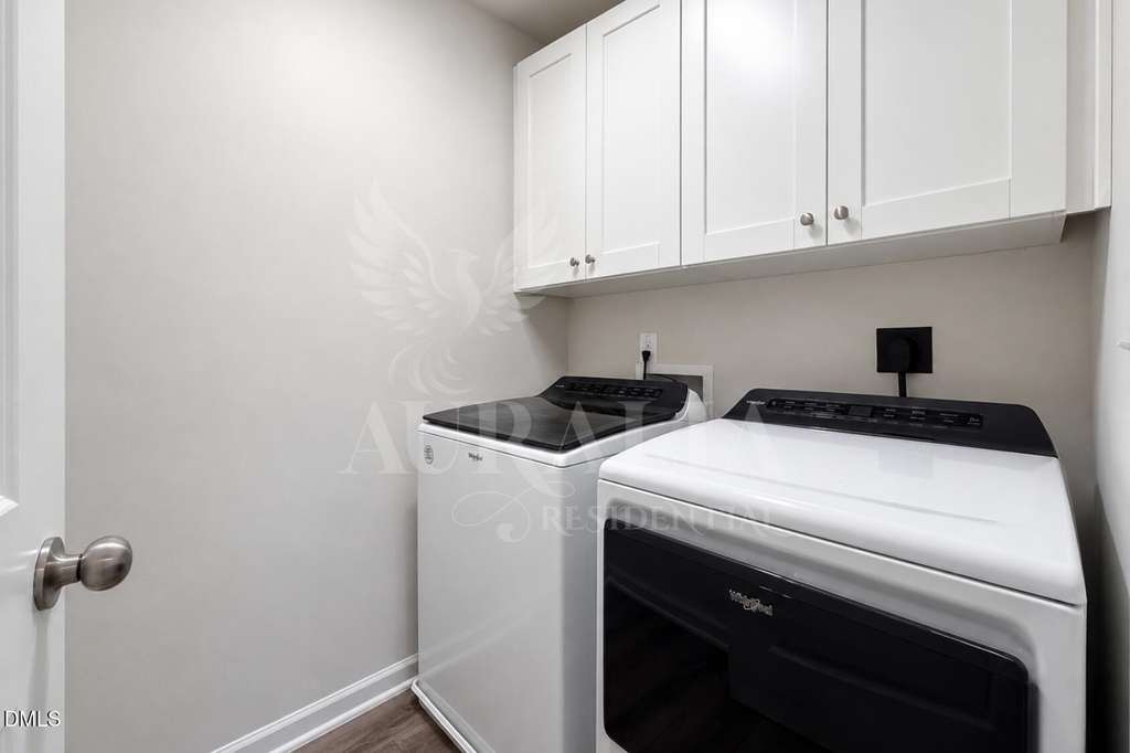 160 Royal Star Way - Photo 21