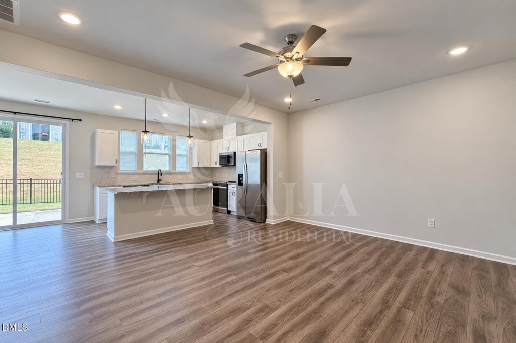 160 Royal Star Way - Photo 13