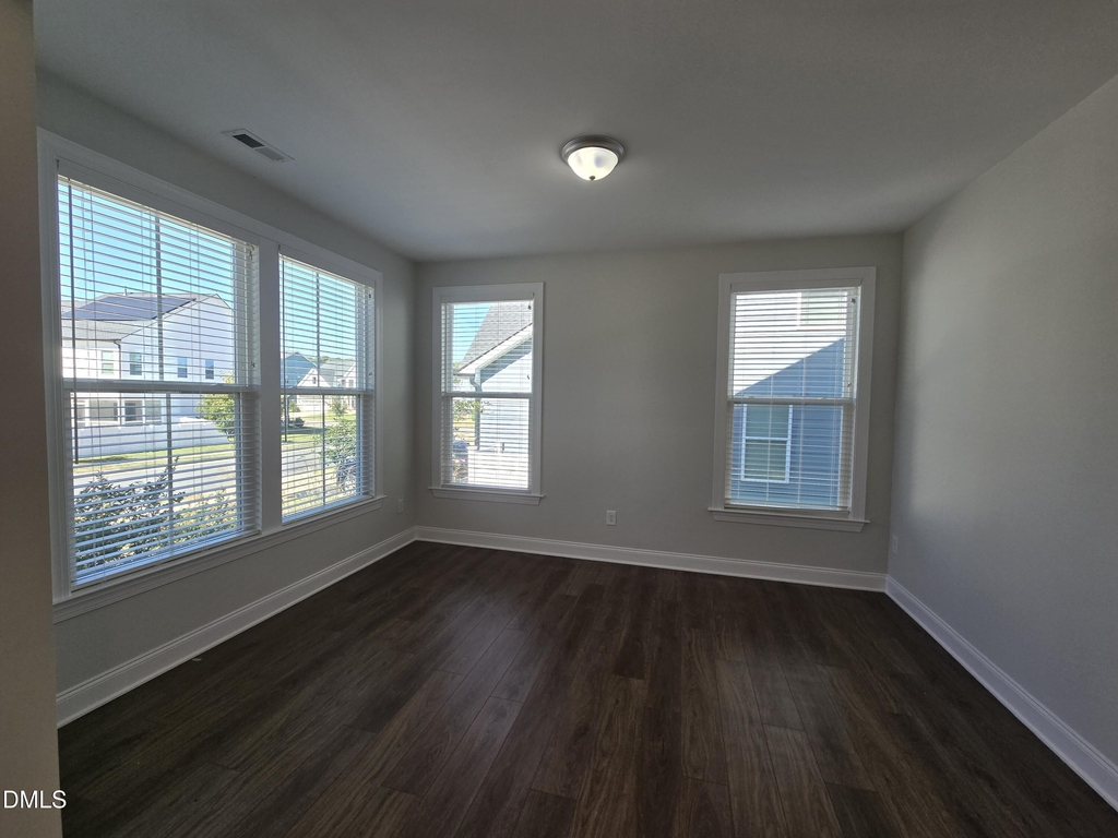 421 Hawkeye Drive - Photo 8
