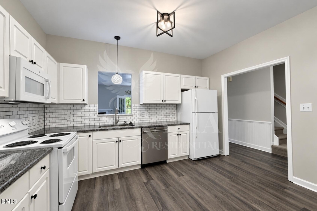 5804 Neuse Wood Drive - Photo 5