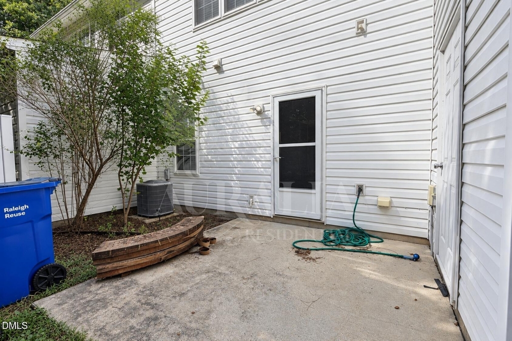 5804 Neuse Wood Drive - Photo 8