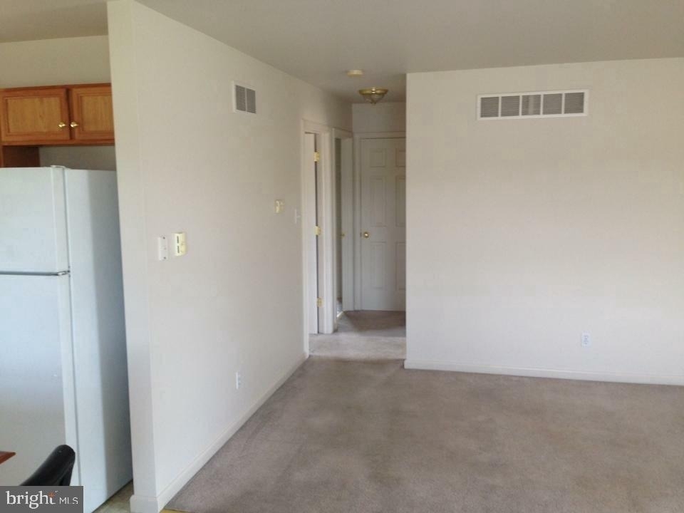3315 E Lincoln Highway E - Photo 5