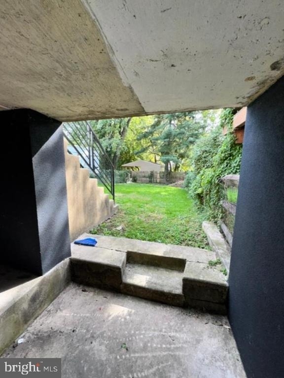628 E Springfield Road - Photo 24