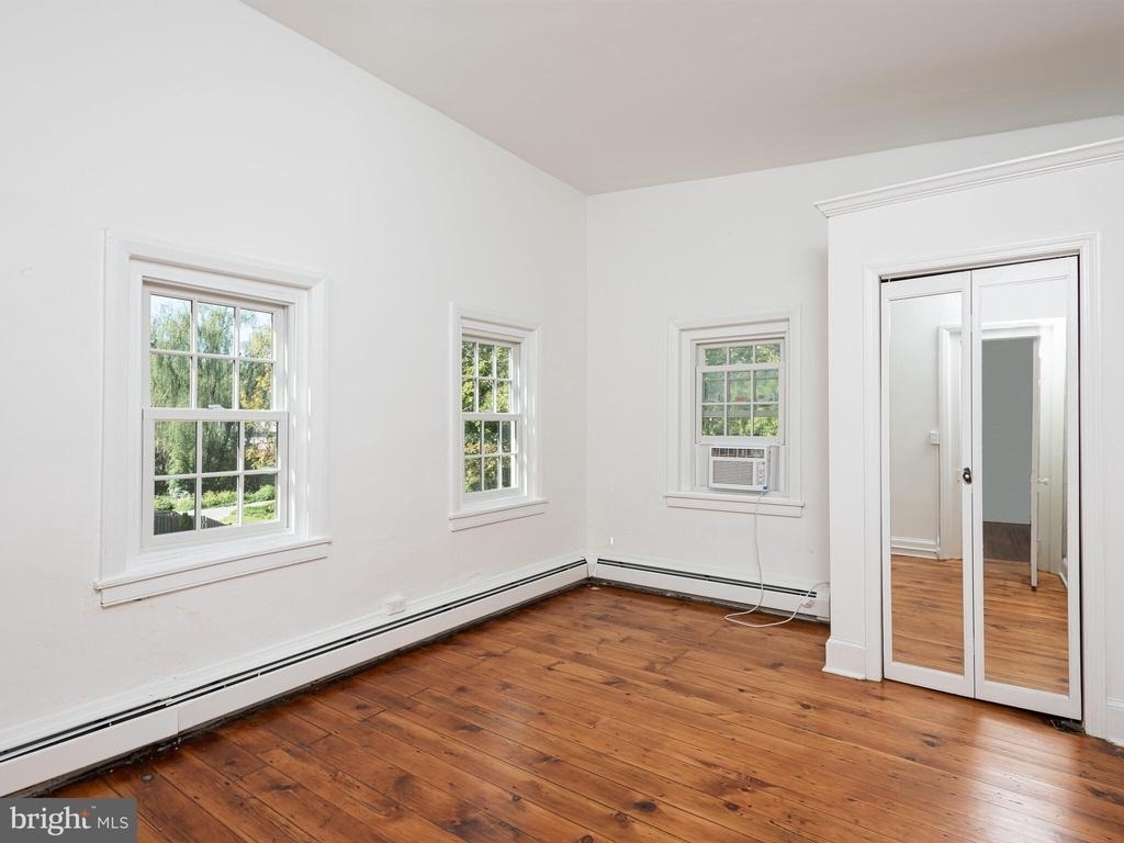 605 W Miner Street - Photo 18