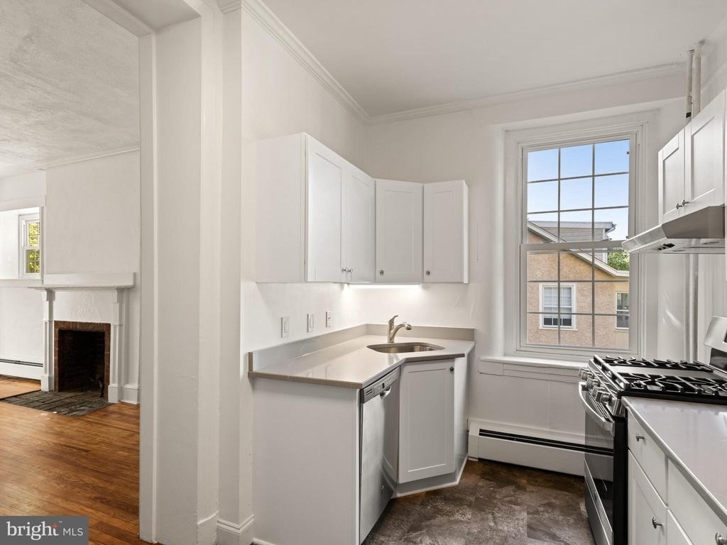 605 W Miner Street - Photo 13