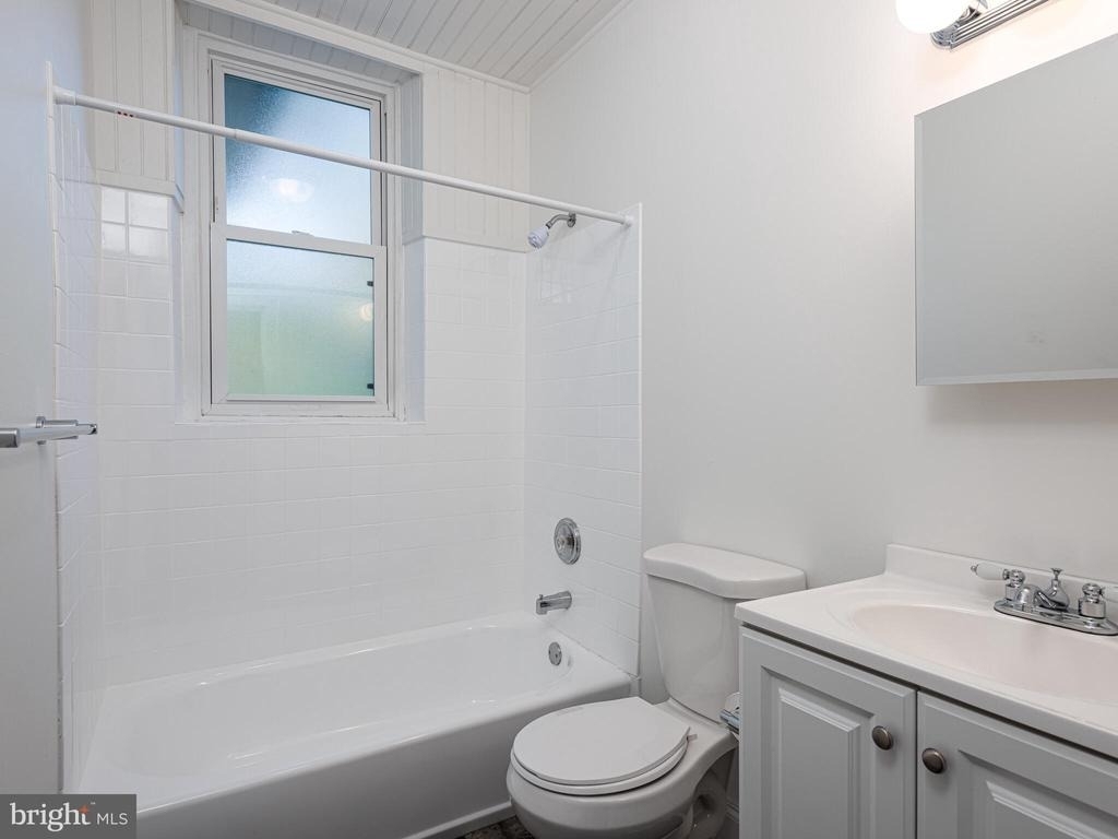 605 W Miner Street - Photo 17