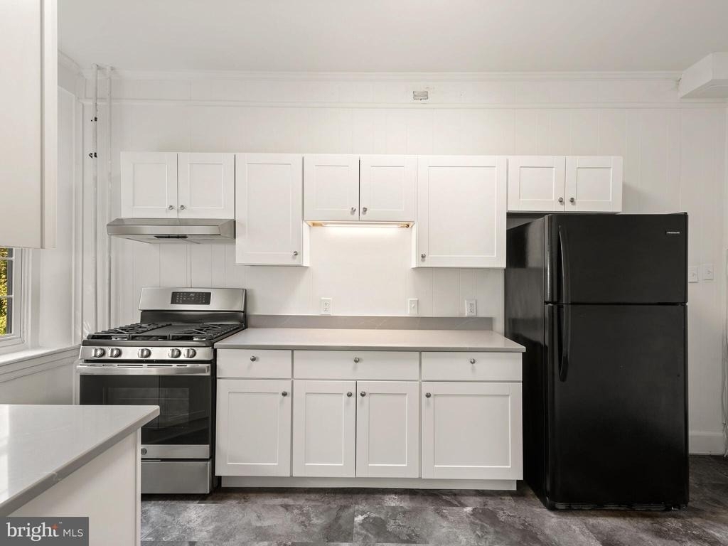 605 W Miner Street - Photo 10