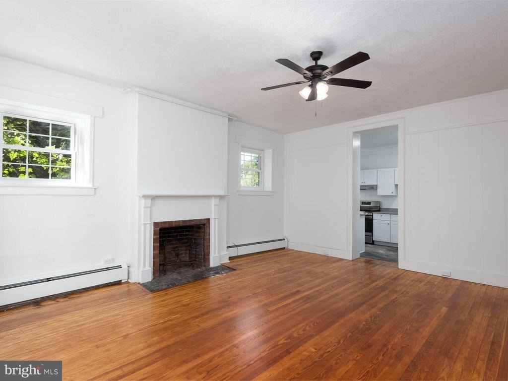 605 W Miner Street - Photo 4