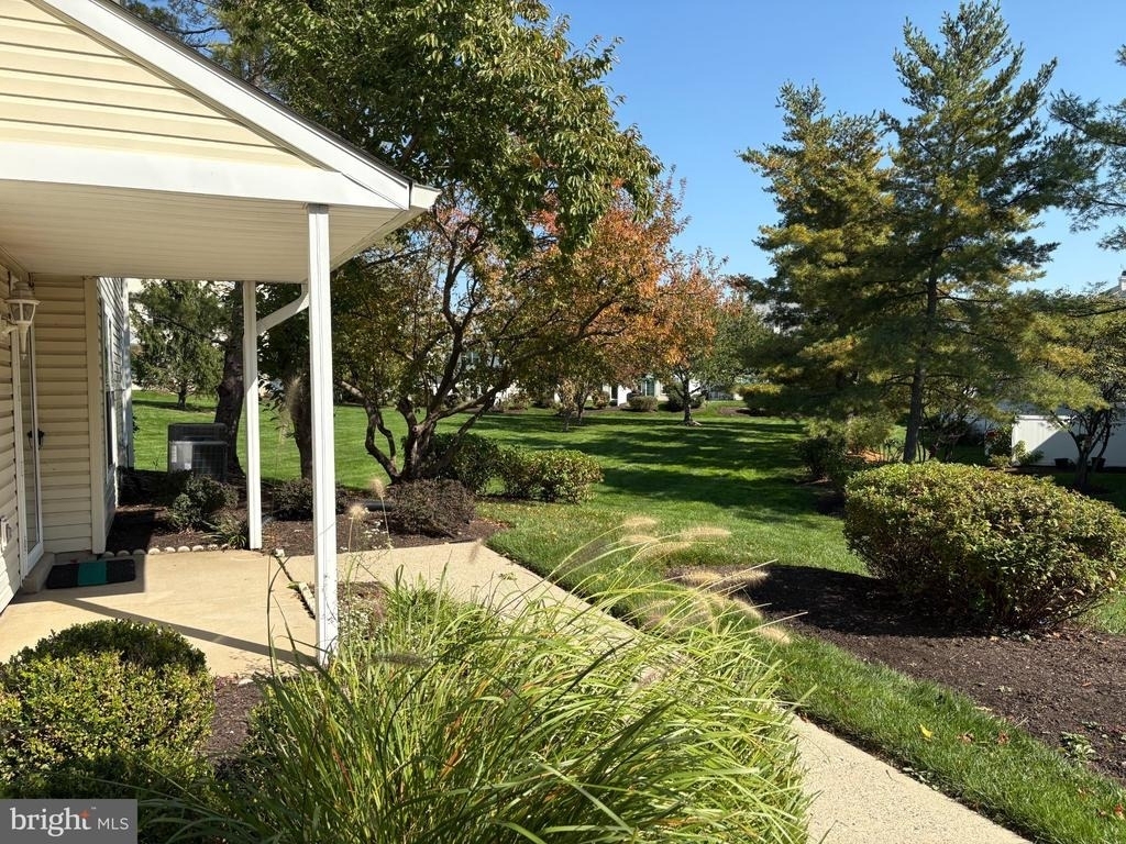 1007 Waterford Road - Photo 2