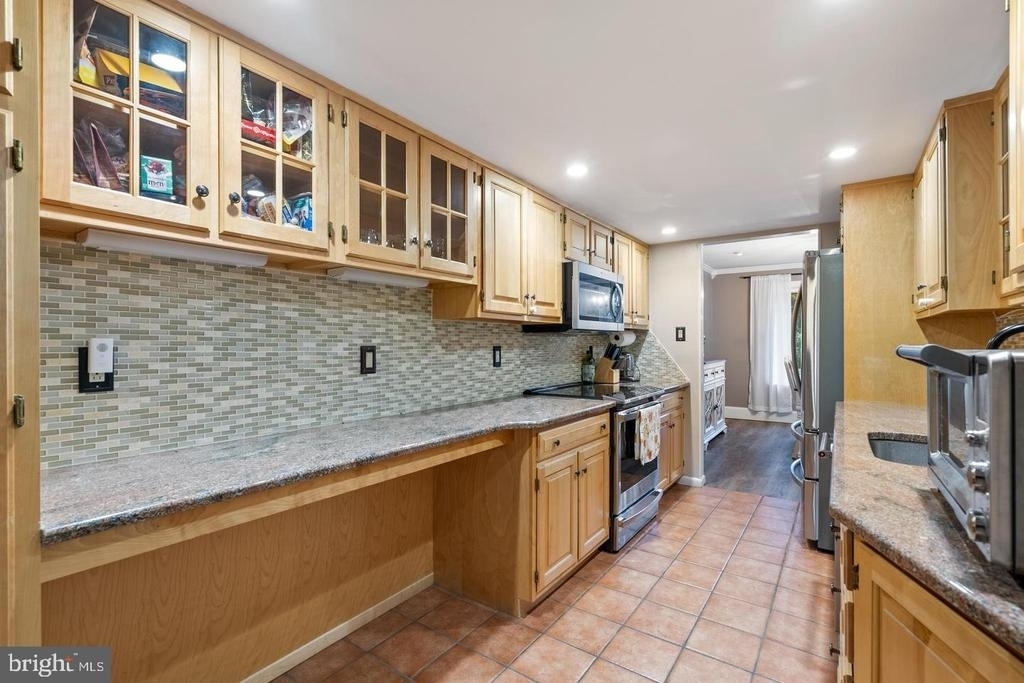 226 Farleigh Court - Photo 10