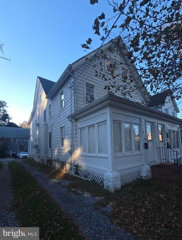 83 Chestnut Street - Photo 2