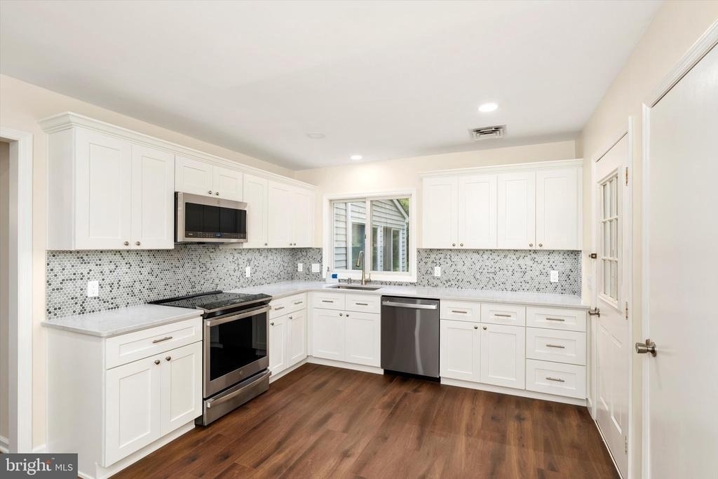 4540 Province Line Road - Photo 13
