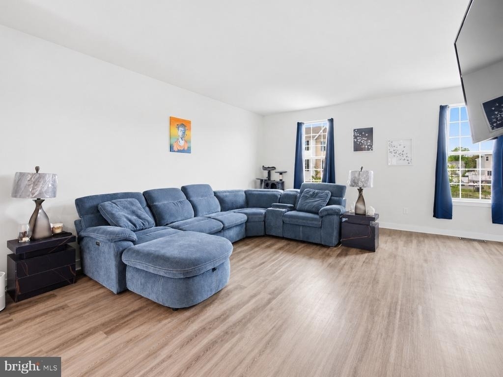 108 Freedom Way - Photo 2