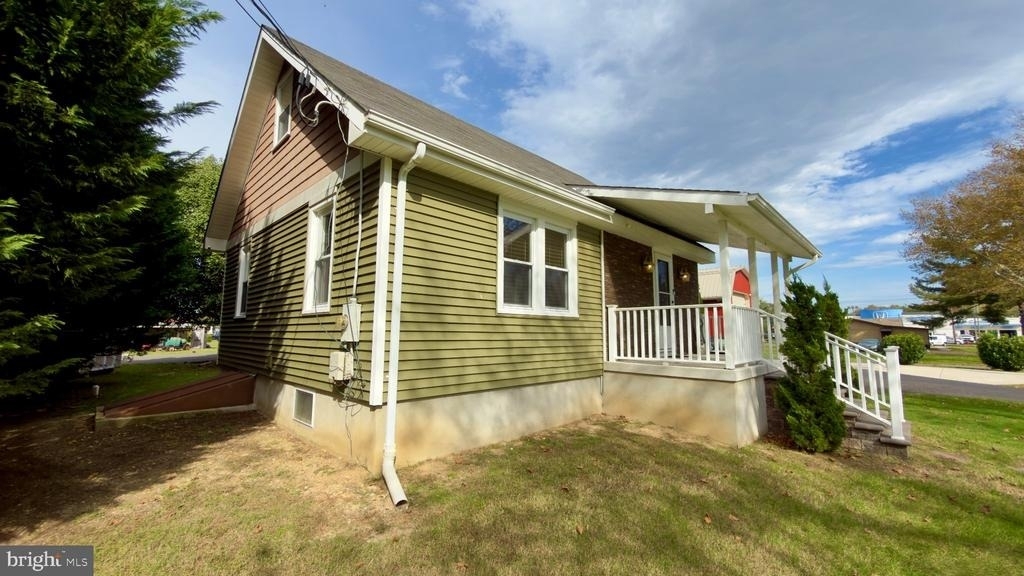990 Elm Road - Photo 12