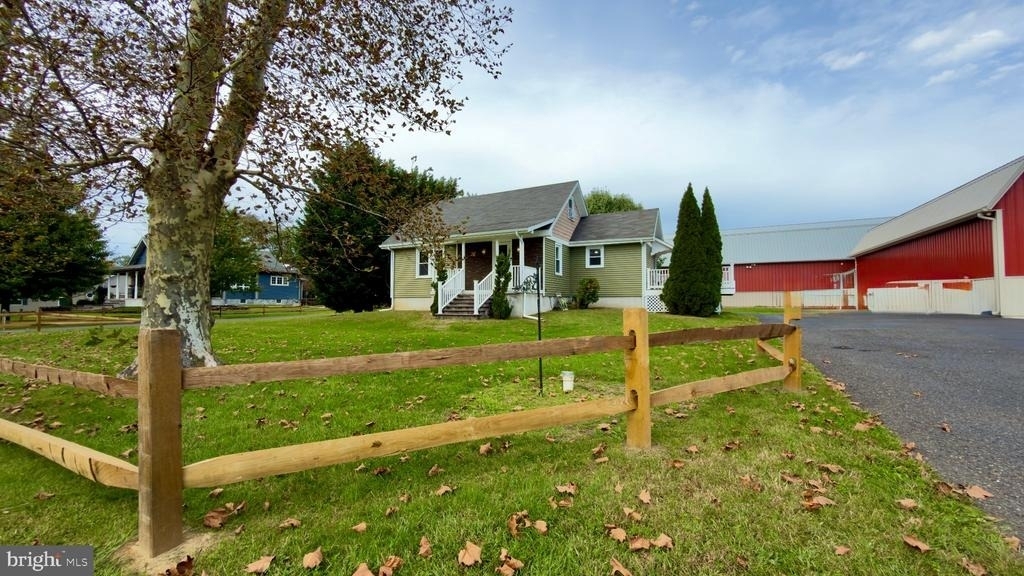 990 Elm Road - Photo 7