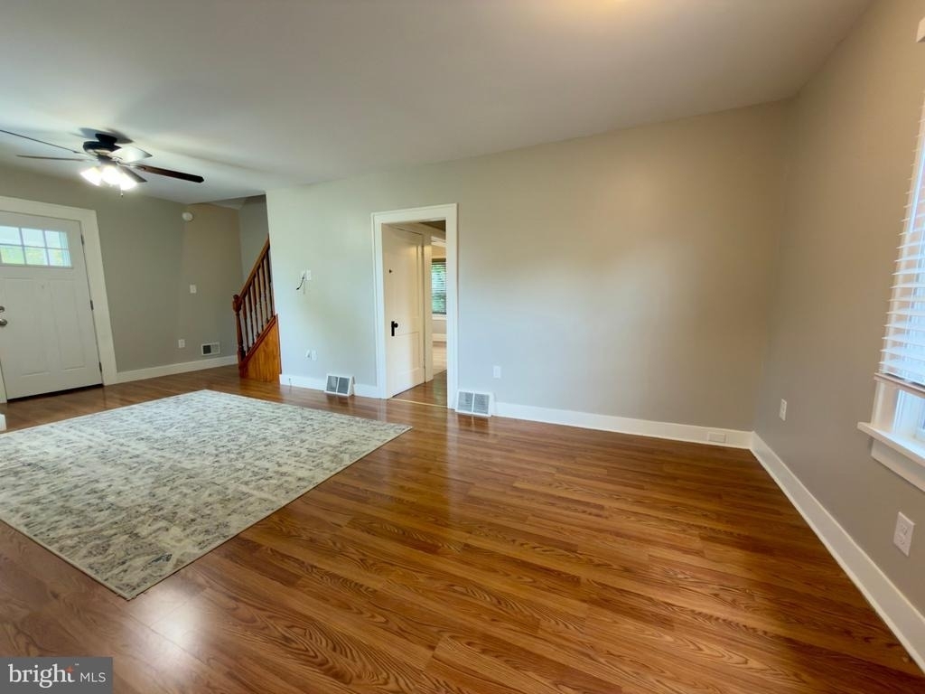 990 Elm Road - Photo 24