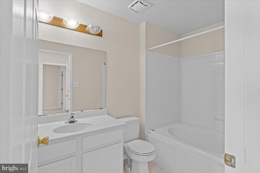 1401 Delancey Way - Photo 24