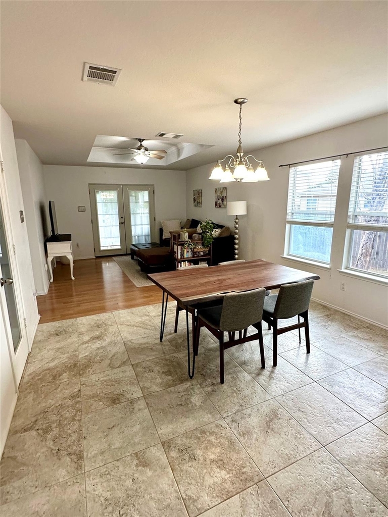 5521 Liberton Ln - Photo 2