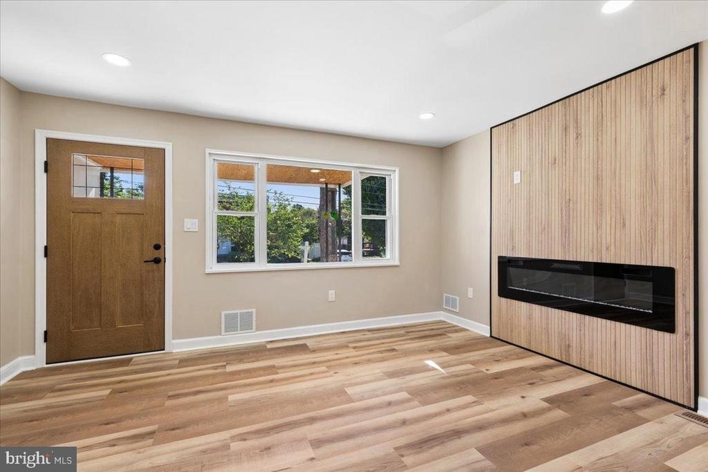 5008 36th Avenue - Photo 11