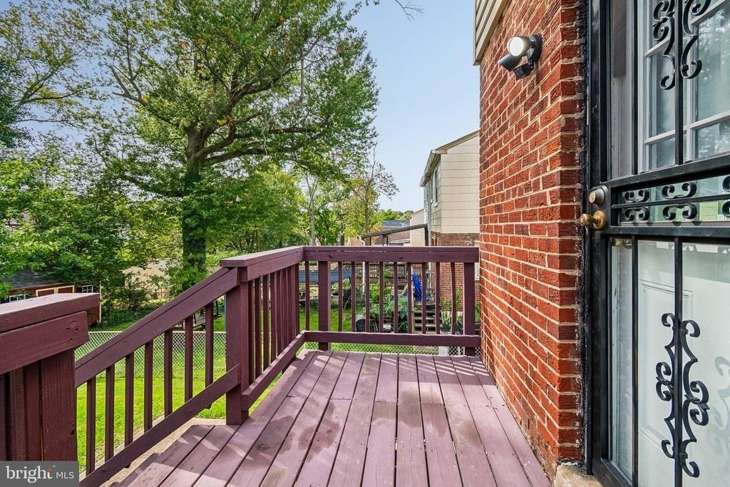 7115 Glenridge Drive - Photo 2