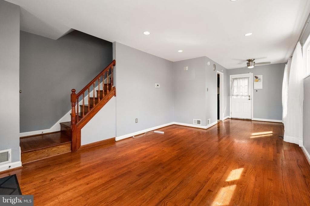 7115 Glenridge Drive - Photo 4