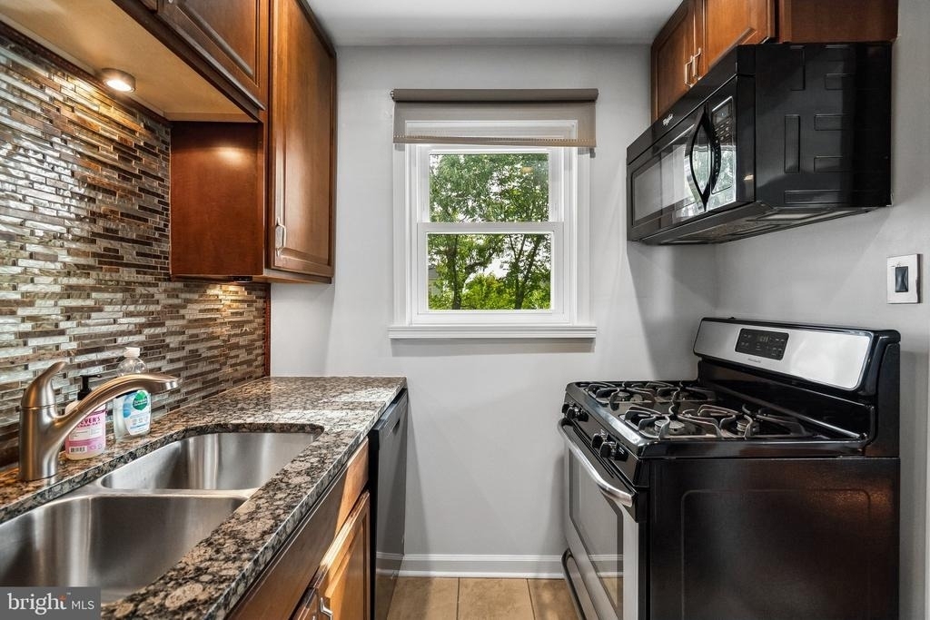 7115 Glenridge Drive - Photo 8